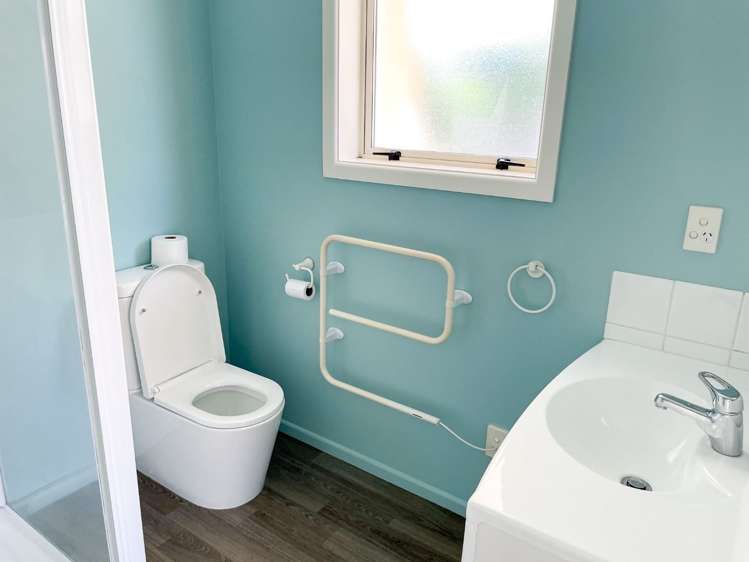 14 Cayman Close Shirley_11