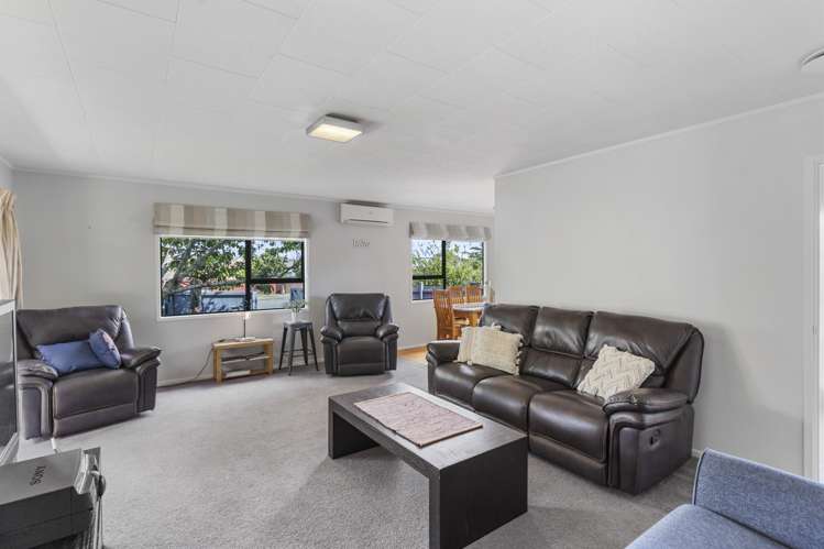 1/20 Glenhaven Place Te Atatu Peninsula_9