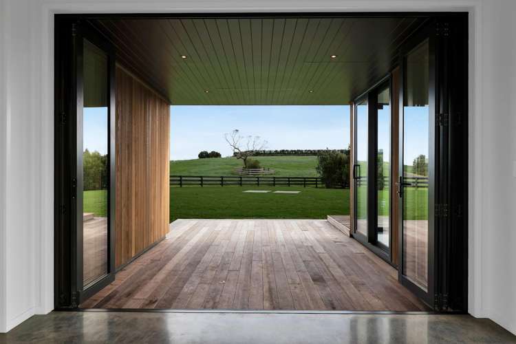 29 Washer Road Omata_22