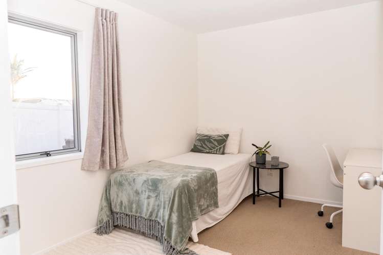 8 Roy Maloney Drive Henderson Heights_15
