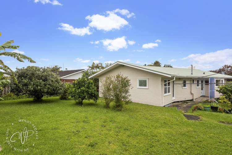 2 Collie Street Hillpark_13