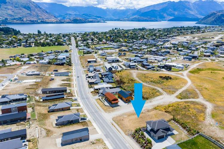 214 Aubrey Road Wanaka_2