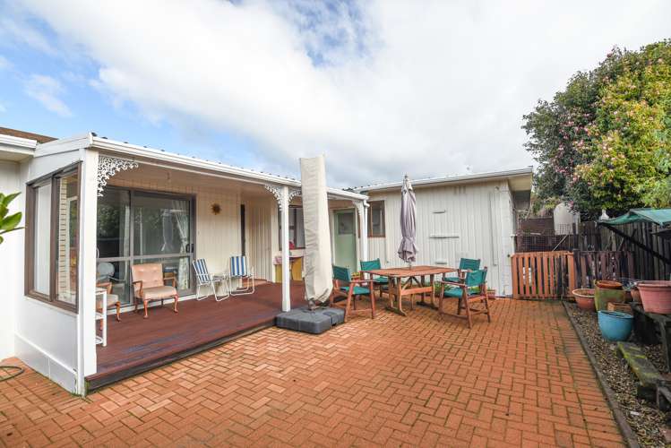 13 Gwendoline Street Glenholme_5