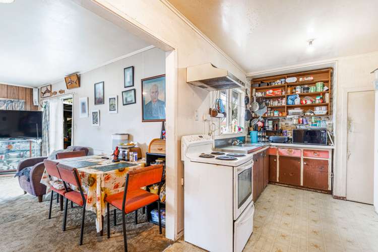 105 Henderson Valley Road Henderson_10