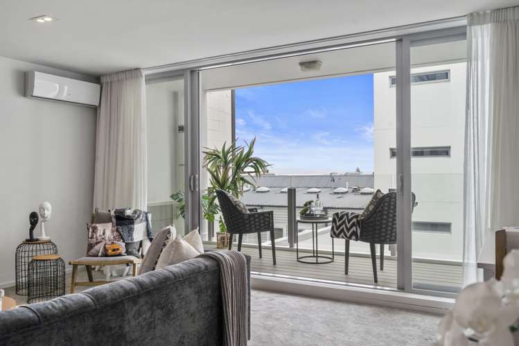 2a/23 Dundonald Street Eden Terrace_5