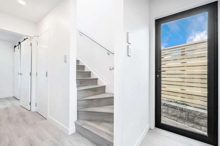 4/10 Starling  Place Ranui_5