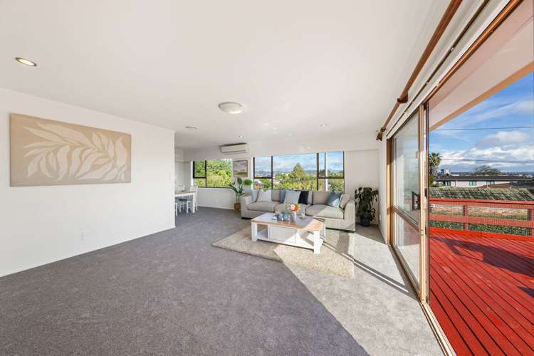 8A Matata Street Blockhouse Bay_24