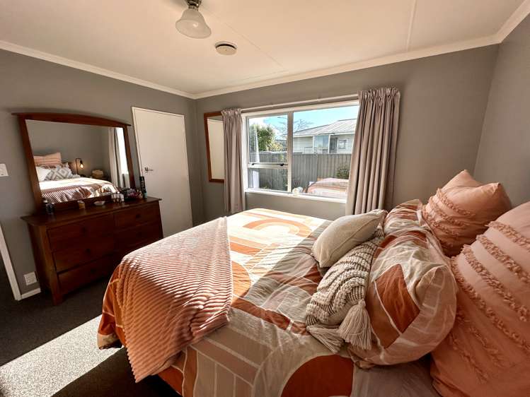 2/512 Yarrow Street Glengarry_12