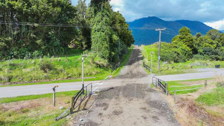 217 Poerua Valley Road Harihari_10
