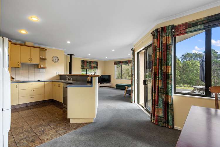 128 and 128a Ross Road Hira_6