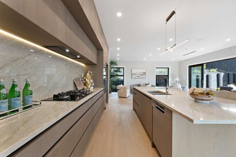 9 Halcyon Bay Lane Orewa_4