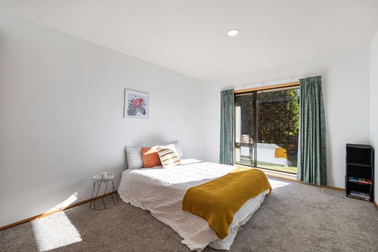 8 Brockhall Lane Avonhead_12