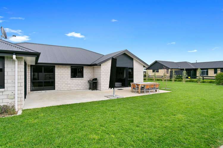 17 Baxter Michael Crescent Cambridge_25