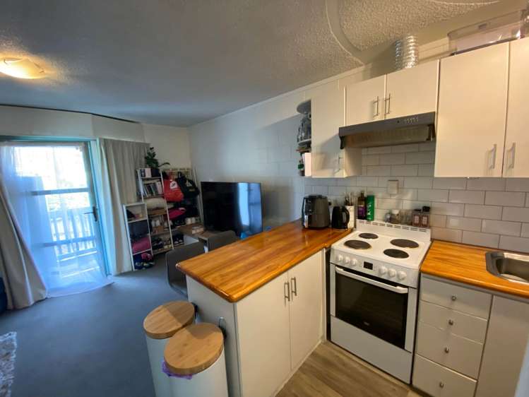 8/4 Wynyard Road Mount Eden_6