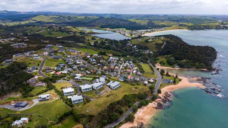 26 Dudley Crescent Cable Bay_15