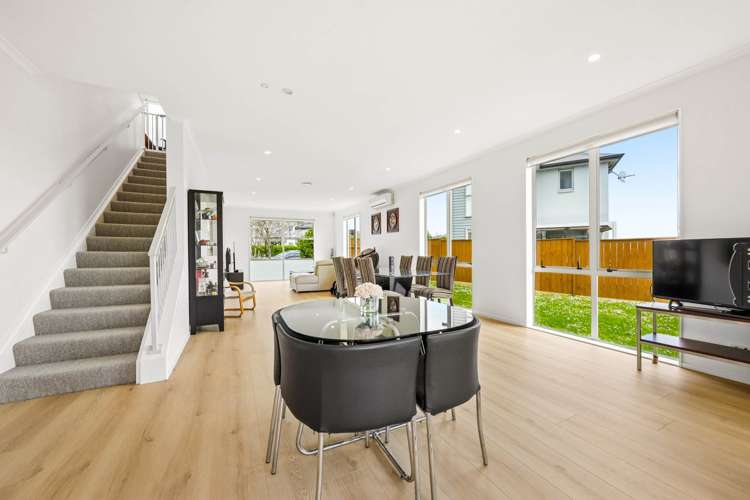 77 Mackay Drive Greenhithe_6