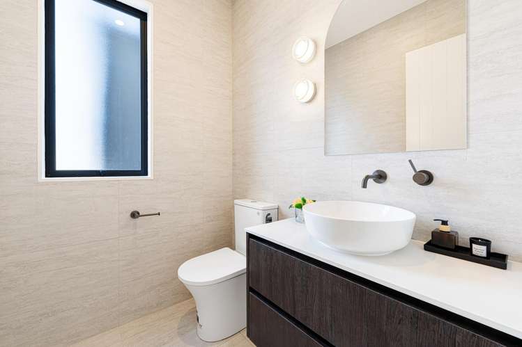 2 Falcon Crescent Hobsonville_21