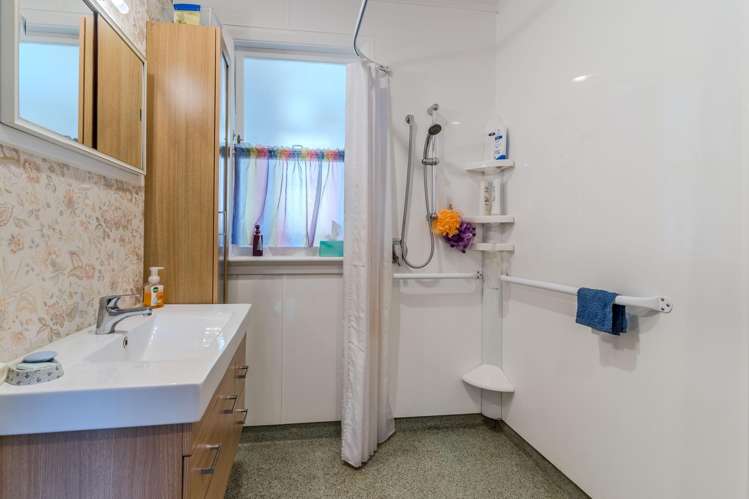 18 Weir Street Green Island_15