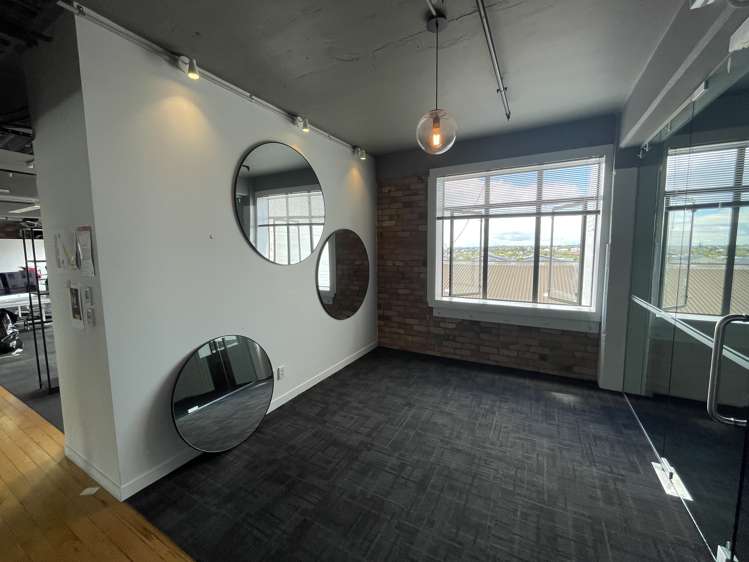 88 Broadway Newmarket_4