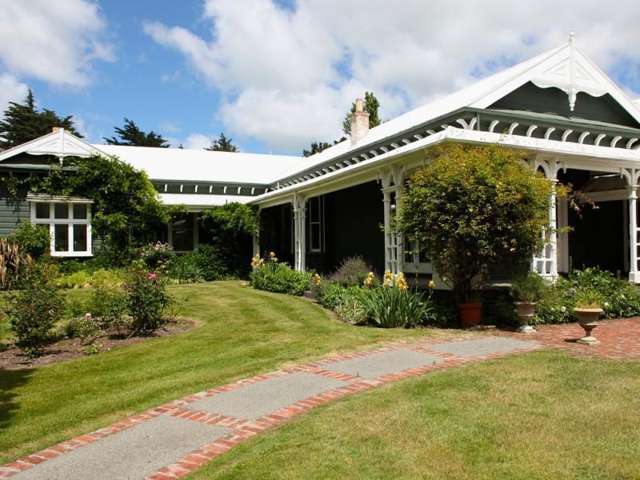 2679 Lake Ferry Road Pirinoa_1