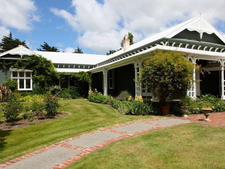 2679 Lake Ferry Road Pirinoa_1