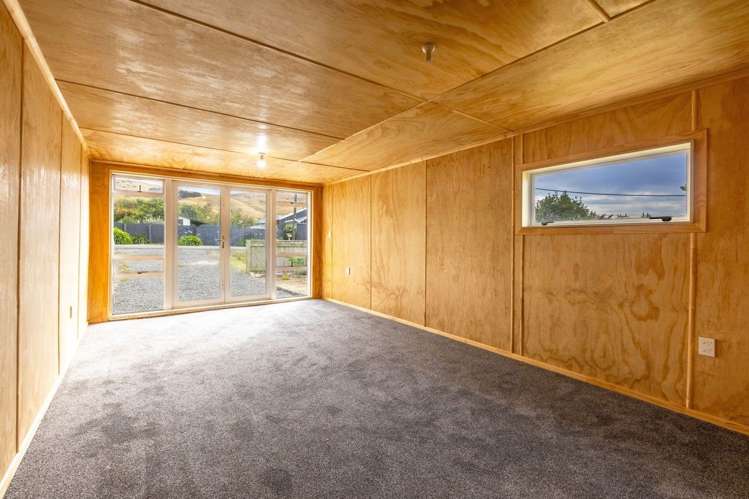 8 Dundas Street Porangahau_12