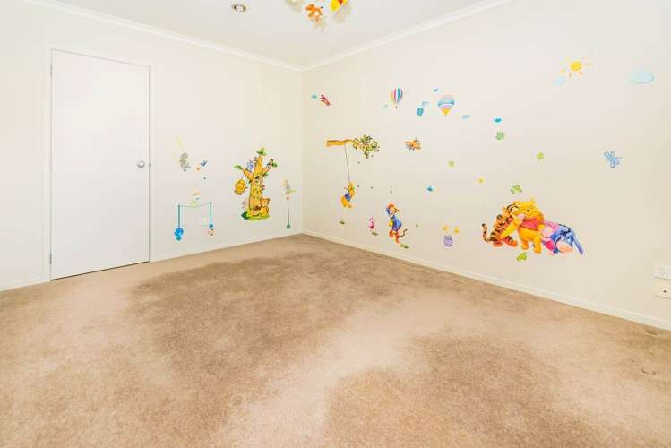 93 Fernhill Way Oteha_12