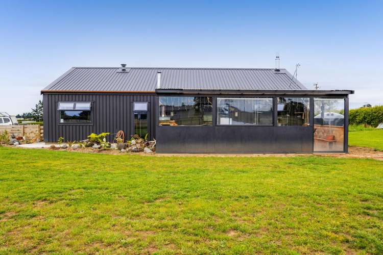 58 Monmouth Road Pembroke_10