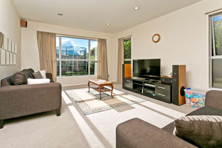 37 Northbrook Close Greenhithe_6