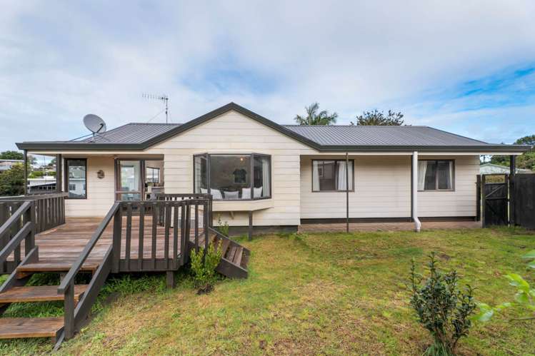 15 Ferndown Close Brookfield_16