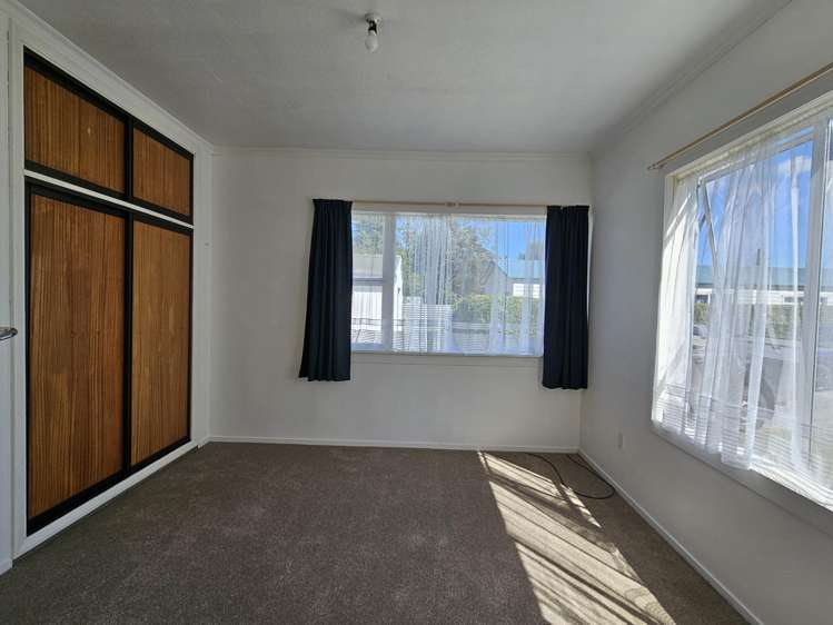 15 Main Road Whataroa_8