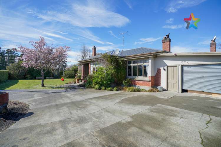 1 Home Street Manapouri_17