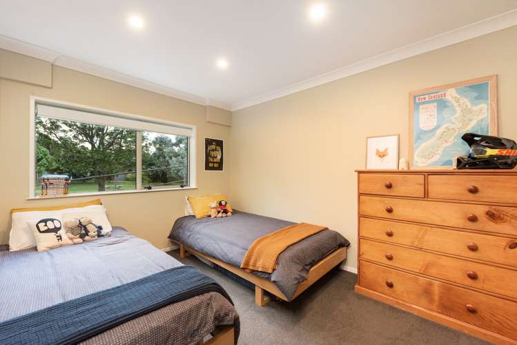 1 Rutherford Street Otumoetai_12