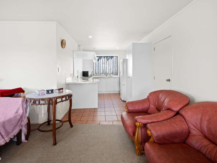 67 Manston Road Mangere_4