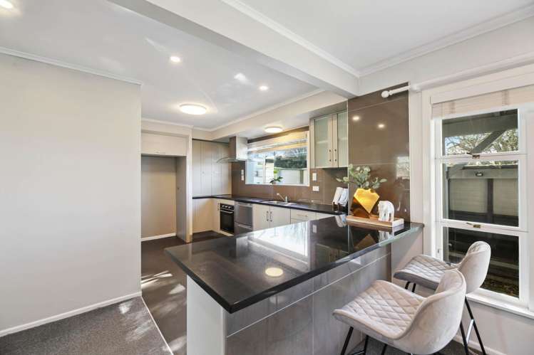 19 Beach Road Mellons Bay_13