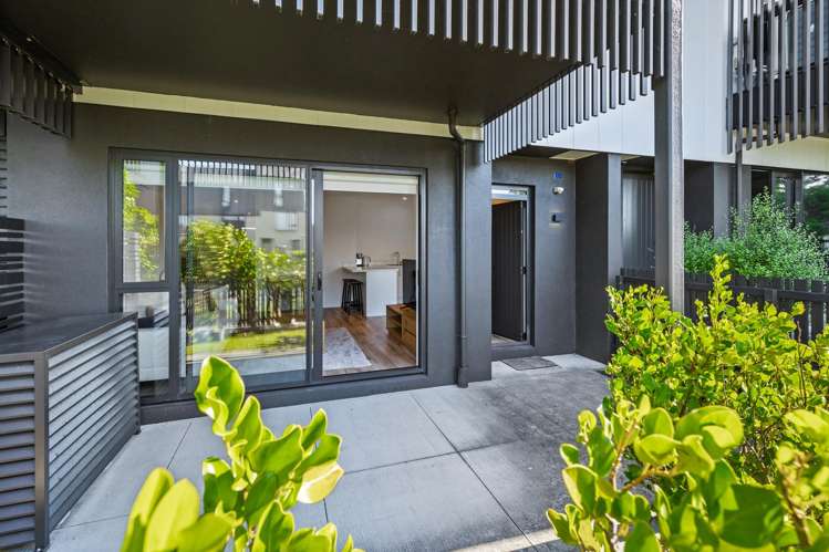 2/71 Hobsonville Point Road Hobsonville_14