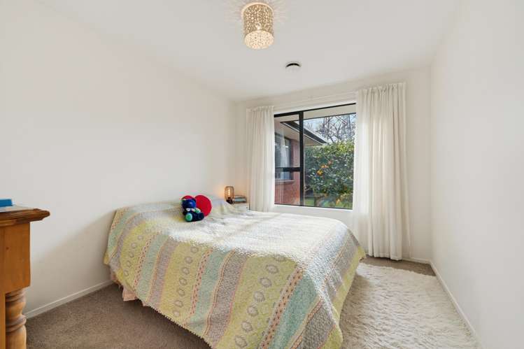 33 Peebles Drive Hei Hei_11