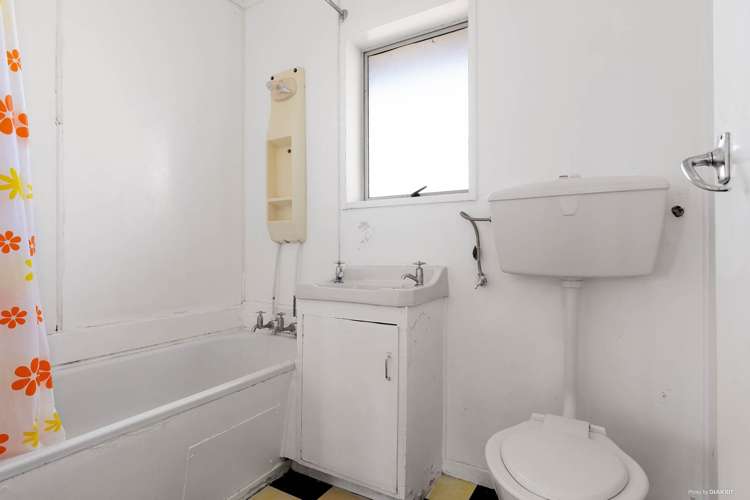 1568 Great North Road Waterview_6