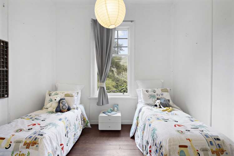 35 Ferry Road Days Bay_10