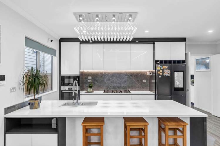 15 Uru Drive Flat Bush_5