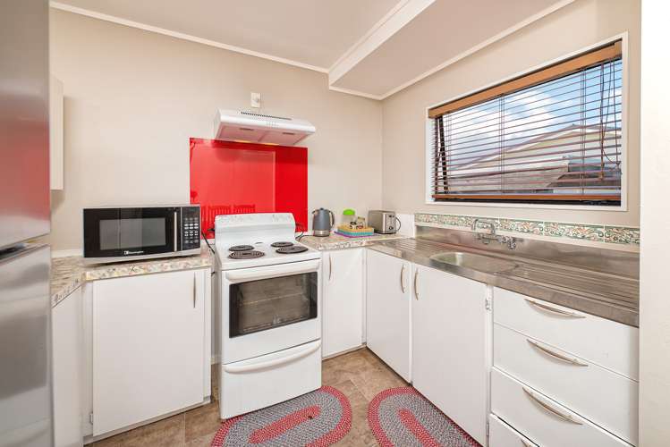 2/14 Templeton Place Clendon Park_10