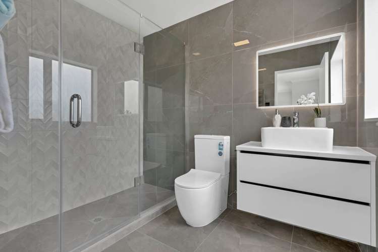 63 Koromeke Street Flat Bush_14