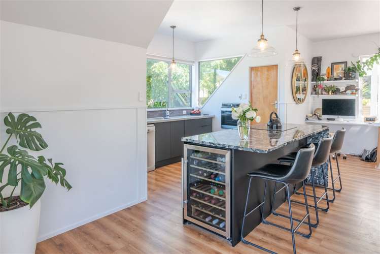 4 Whareora Terrace Wainui_6