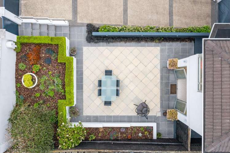 138 London Street Dunedin Central_32