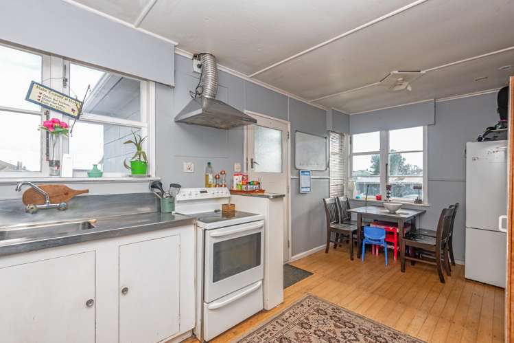 46 Clyde Crescent Roslyn_3