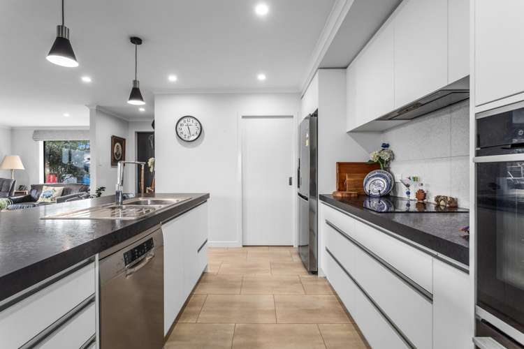 2 Korimako Place Coastlands_4