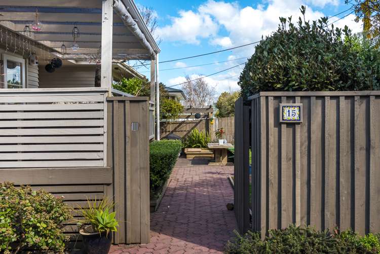 15 Graham Avenue Te Atatu Peninsula_19