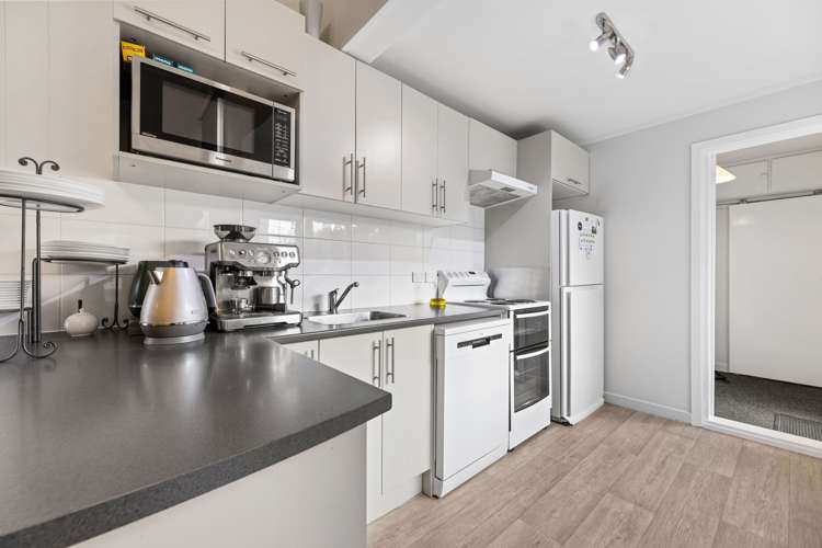 1 Lisburn Avenue Caversham_14