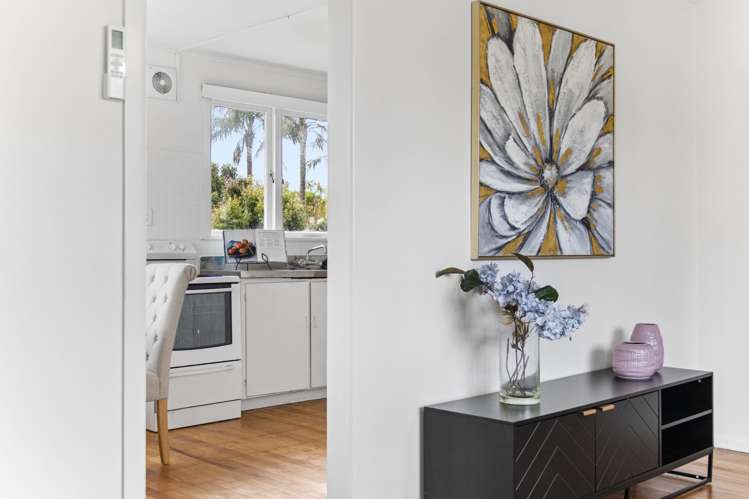 7 Maui Pomare Street Blockhouse Bay_18
