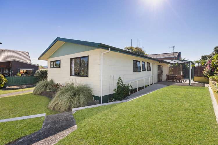 13 Topaz Drive Papamoa_16